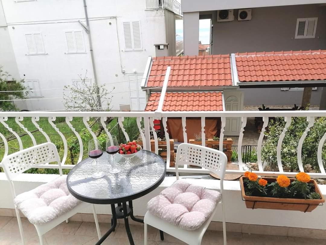 Apartman Komadina Hotel Makarska Exterior foto
